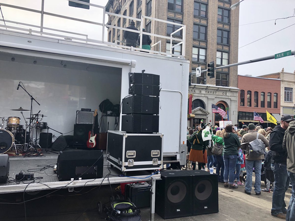 After the parade, the Uptown party is set to begin, live music and all 🍀🍻