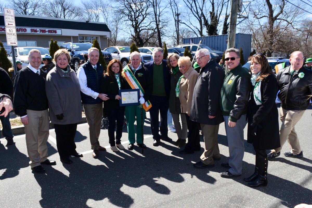 DonaldClavin's tweet photo. The very first St Patrick’s parade in Wantagh was a huge success! https://t.co/IVmnzMfS0F