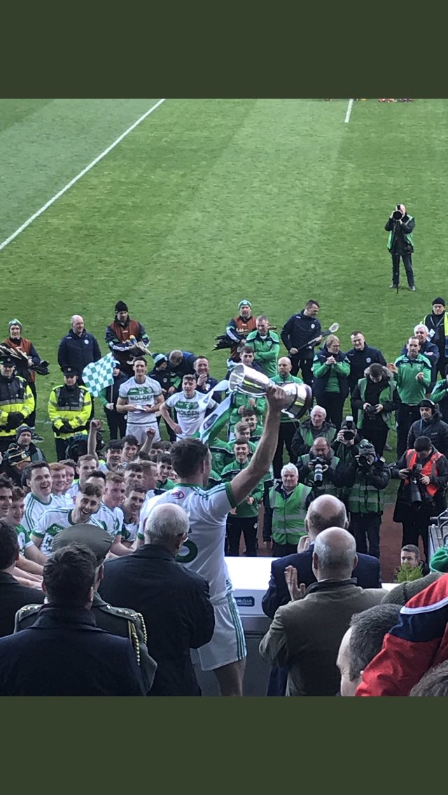MFennellyKK's tweet photo. Bit of an emotional day with family, friends and supporters. Great to notch on a 7th for our club @BallyhaleGAA Shamrocks. Great to see the younger boys coming through and hopefully a new generation in years to come #niceblend @AIB_GAA @officialgaa https://t.co/R8XaW7a2Yb