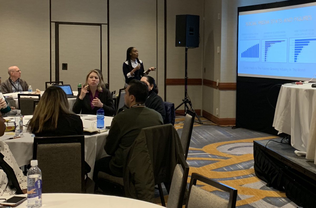 ChasCelestine's tweet photo. Small snapshot of me discussing the stats and figures related to social media culture. #VisualsRock #CaptionThis #SocialMediaCulture #Naa19 #RiseUp https://t.co/8aHtrORhFJ