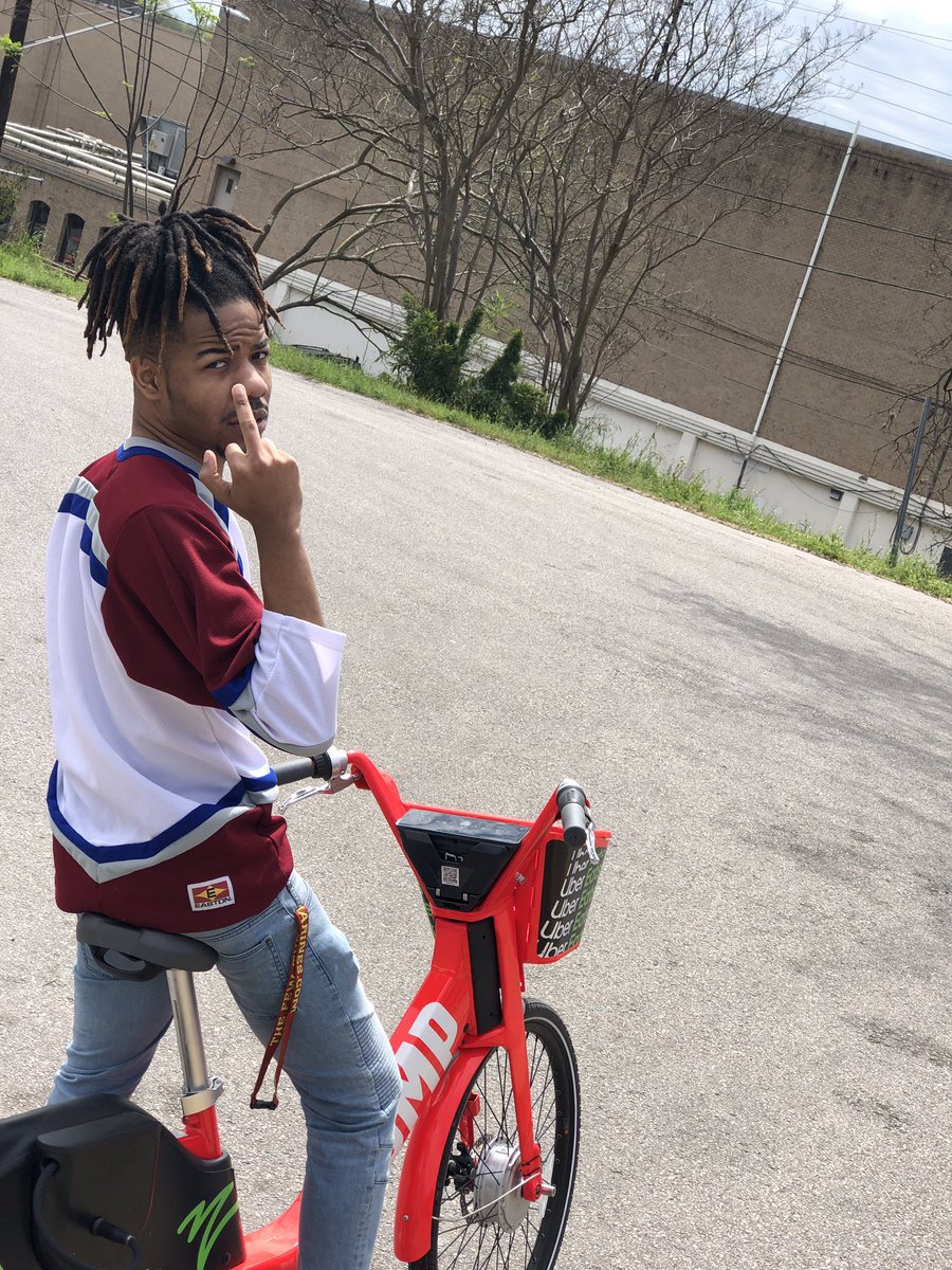 Englishh97's tweet photo. You niggas fell off and you never recover 🚫⛑ https://t.co/bgcGb0wEmo