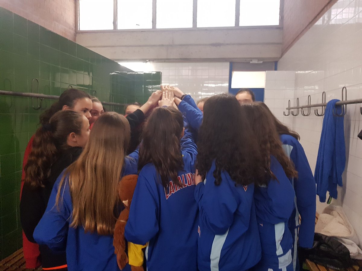 avaglo's tweet photo. Ell ja està preparat! 🐒🐒 Gràcies noies! #Monolo #MF06 #MF07 #CatalunyaBQ https://t.co/HeltJJTgVX