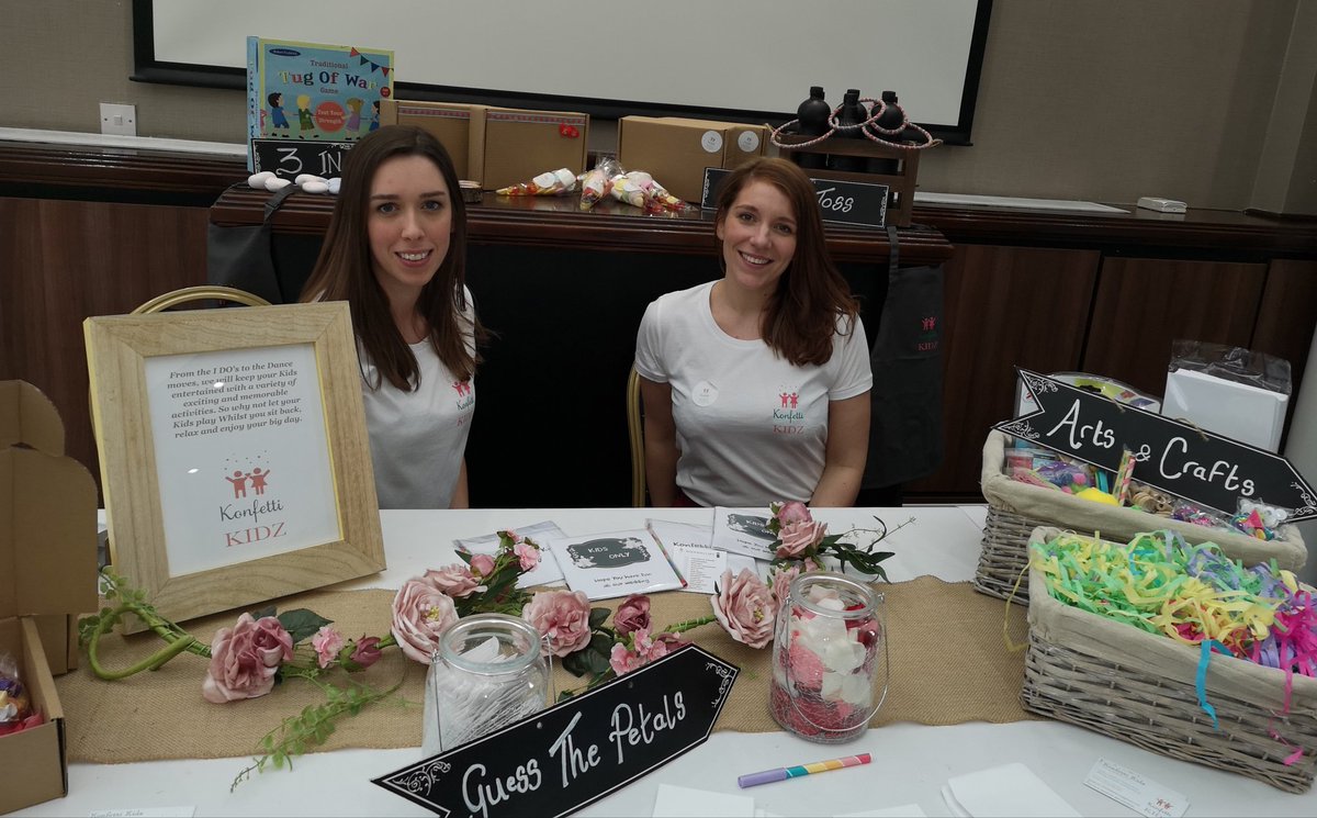 purefaced's tweet image. Fabulous day today at @sainthelenshotel wedding fayre met so many lovely people and had so much fun.
We will be announcing the lucky winner of our 'count the petal's' competition later on today 🥰
#konfettikidz #wedding #bride #groom #children #entertainment #love