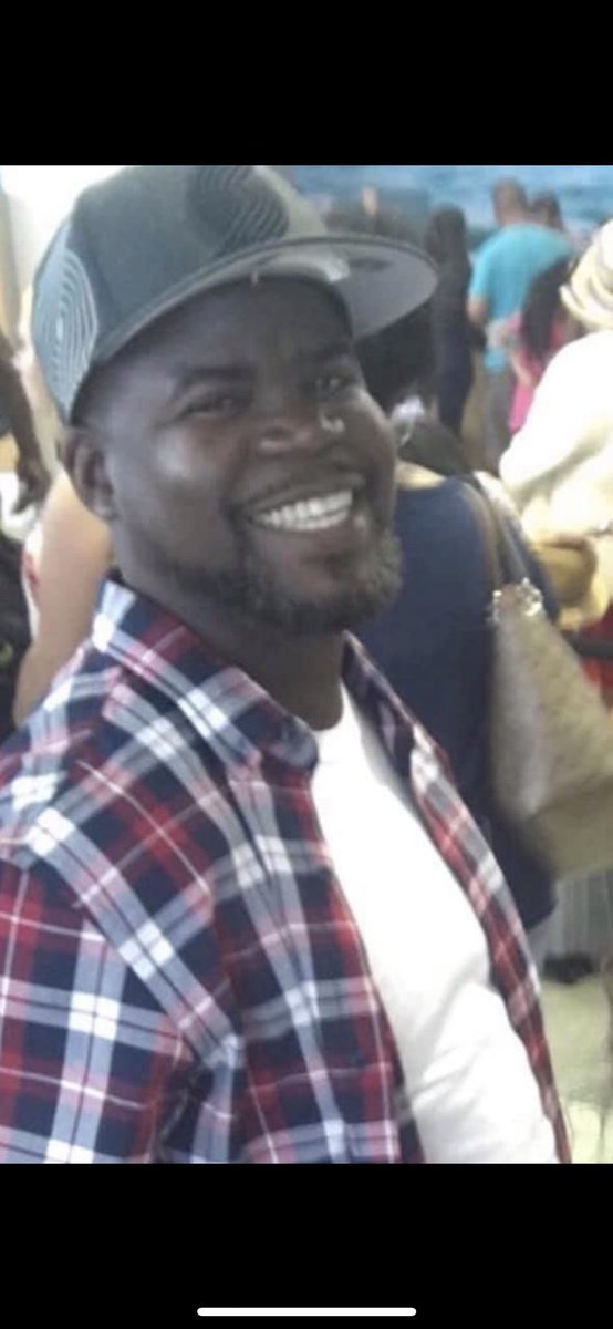 BrookeeDee24's tweet image. Anyone in the Broward area, please RT and help bring this father back home to his kids.