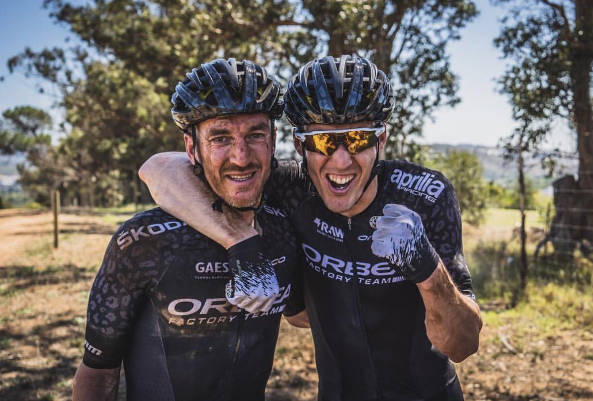 Carrerón en la etapa prólogo 🙌🙌 puesto 40 <a href="/CapeEpic/">capeepic</a> ¡Vamooos🐔<a href="/AleixEspargaro/">Aleix Espargaró</a>! ¡Equipazo! 💪 📷@niquitus <a href="/Orbea/">Orbea</a>  #sportnutrition #CapeEpic #isostarspain