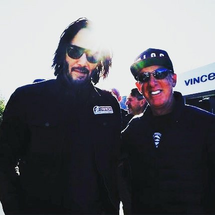CircleK_Fans's tweet photo. #Repost @fireballtim
Pretty fun time at my WHEELS AND WAVES show in Malibu with #KeanuReeves... http//www.fireballtim.com - We’re FIREBALL PUBLISHING... The World’s Best Coloring Books! #FireballTim #FireballMalibuVlog #FireballPublishing #Cars #ClassicCars #OnlyInMalibu https://t.co/zFjDD5wOkX