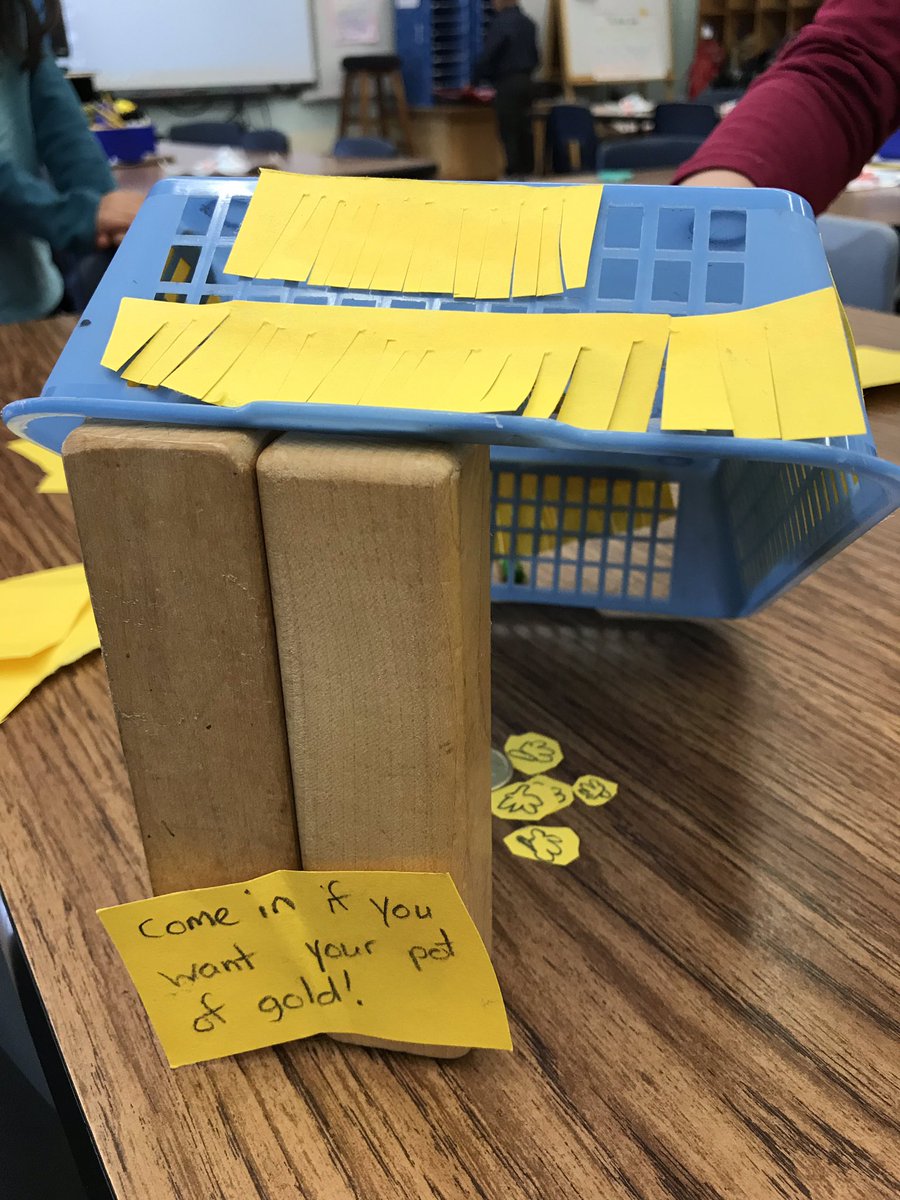MrsKWood14's tweet photo. Lenny the Leprechaun may have been too sneaky to get caught in our traps but as least he was kind enough to leave us some gold! #holidaystem #stpattysdayfun Happy St. Patrickβs Day! βοΈ https://t.co/MWnqPcnRO7