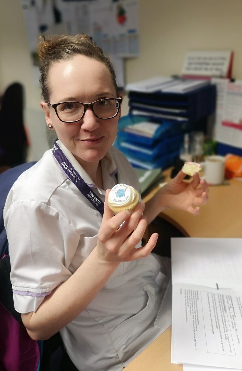 debbiecurry26's tweet photo. Last week Bury Dietetic Service were raising awareness of the importance of good Nutrition and Hydration as part of #NHWeek2019 @PennineCareNHS @GMNandH Remember to optimise health and wellbeing by making better food choices and drinking well. https://t.co/pkxIyafH8S