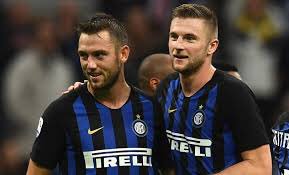marcopedone99's tweet photo. Milanisti dov’è il signor PUM PUM....ah già è stato annullato da questi signori #MilanInter #nonsipassa https://t.co/42jo7TCW8B