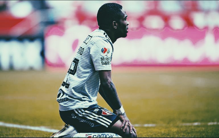 DeFutbolMX1's tweet photo. Los ultimos 7 partidos de Atlas:

❌Derrota 2-1 vs Puebla
❌Humillado 3-0 por Chivas
❌Derrota 1-0 vs Tigres
❌Eliminado de Copa por Dorados.
❌Derrota 3-1 vs Xolos
❌Bailado 2-0 por Cruz Azul
❌Derrota 2-0 vs Toluca

Puede venir Cufré o Guardiola... El cáncer es @gustavoguzmans. https://t.co/qzcUaVQQbo