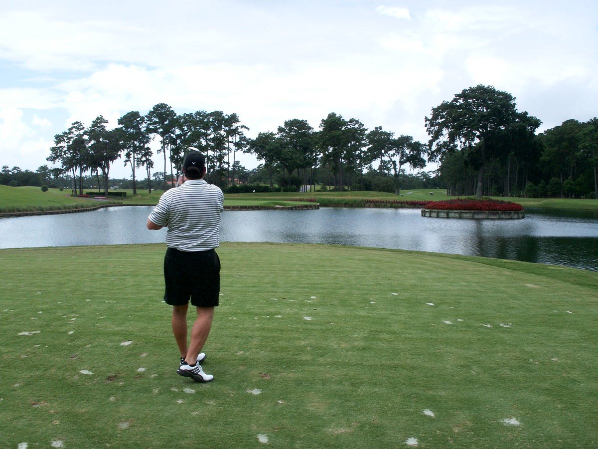 Stogeyguy's tweet photo. Watching Players with great memory of playing that course!! #birdie17 https://t.co/CfbHKaXVKG