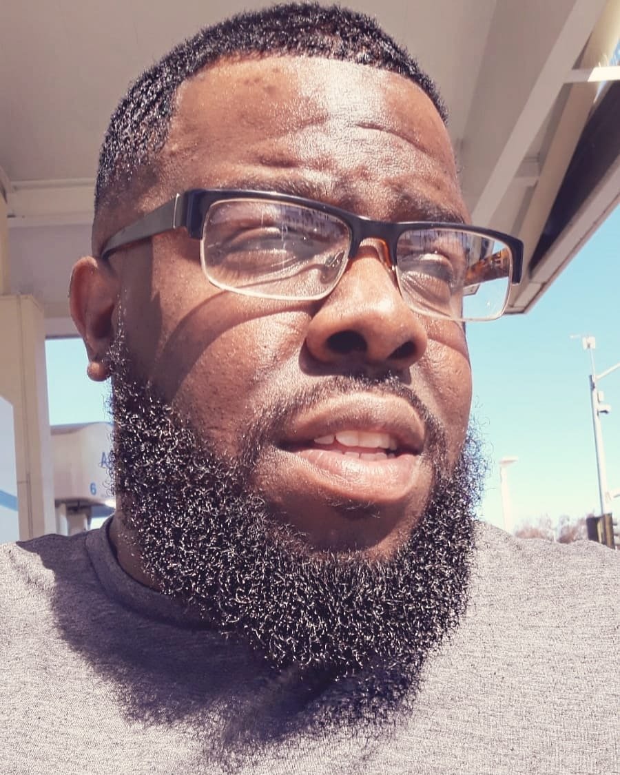 #waves #wavegang #brushking #babeswithfades #BlackTwitter #menwithbeards #beardgang #bigfella #bighandsomeman #explorepage  #teamnaturalhair #thechurchshoutoutpage #blackchristians #blackchristianinfluencers #baldie #shortnaturalhair #thebeardtakeover #thebaldierevolution