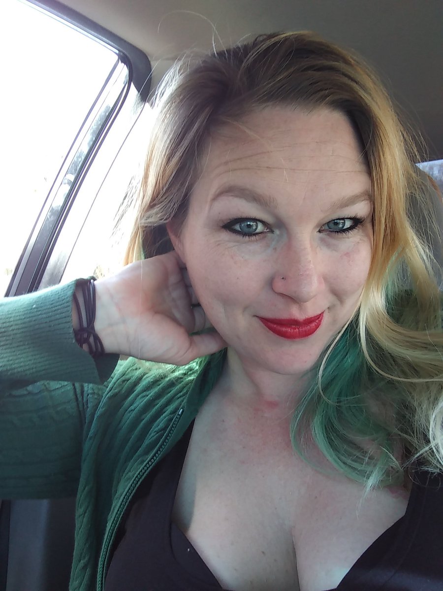 Happy #StPatricksDay bitches! XOXO
