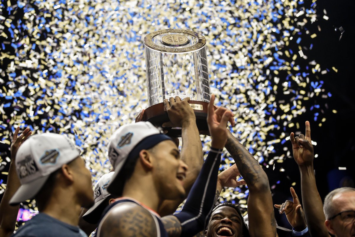 AuburnTigers's tweet photo. WHAT. A. WEEKEND! 

✔️ @AuburnSoftball series SWEEP over Texas A&amp;M
✔️ @AuburnBaseball series SWEEP over Tennessee
✔️ @AuburnMBB SEC CHAMPIONS

#WarEagle https://t.co/CI959SiEn2