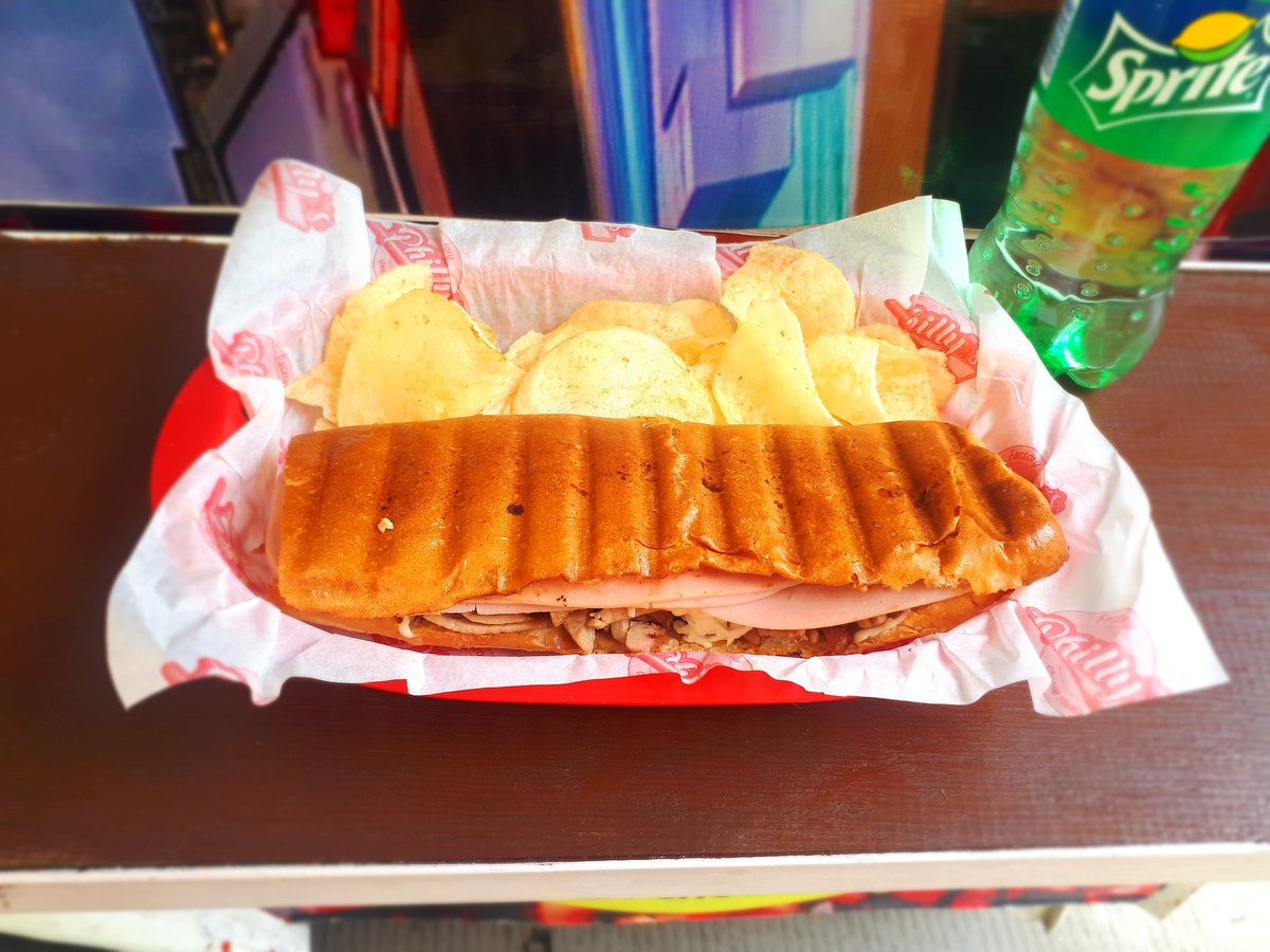 XavierRoGa's tweet photo. Regálenme Rt para dar a conocer mi negocito porfa!!

Esta en Durango, Dgo. Y es empresa 100% local.

📍Primera privada de 20 de Nov. Esquina con Av. 20 de Nov. (Exactamente frente a Waldos)

Mil gracias!! 🙈🙏😊 https://t.co/MtH1mycdgQ