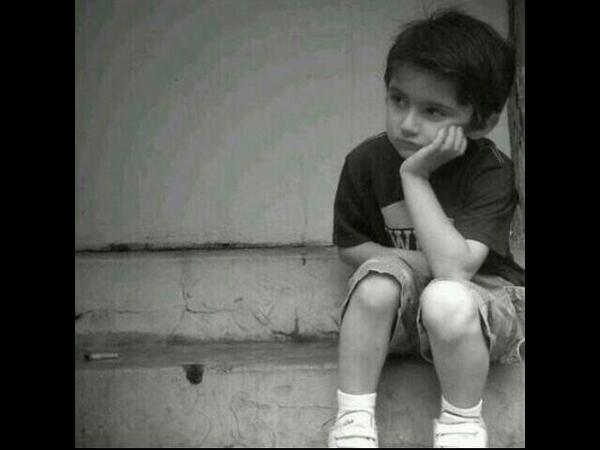 . 
ماعاد تلقى قلوب نظاف
حتى  ولو   كنت  توفيهم

الوقت كله سنين عجاف
الله من  الحقد  يشفيهم

#ابو_روان_الحربي
#كسرات