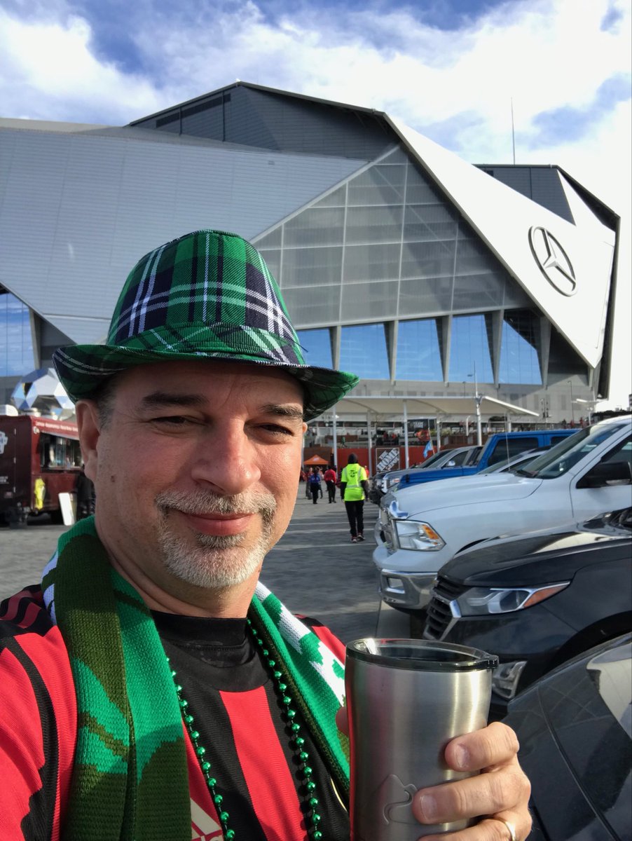 gamejunkee's tweet photo. #thdbackyard #ATLUTD #lucky https://t.co/Mbezws6CSb