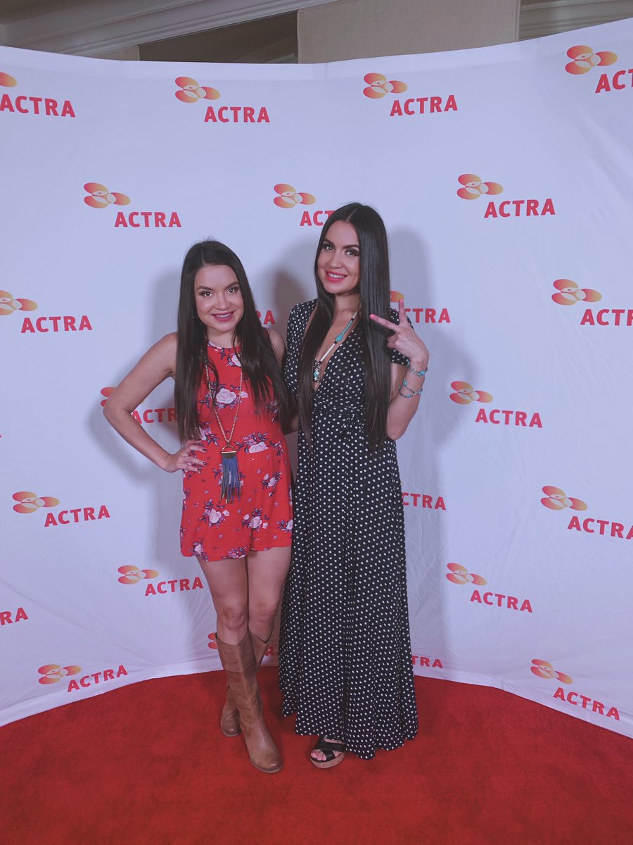 ShannonBaker's tweet photo. Had an amazing time at @UBCP_ACTRA day! The event was completely inspiring! Congrats to @BaruchelNDG on the actra award of excellence award! 
#actra #ACTRAinLA https://t.co/yyPe9AjkYk