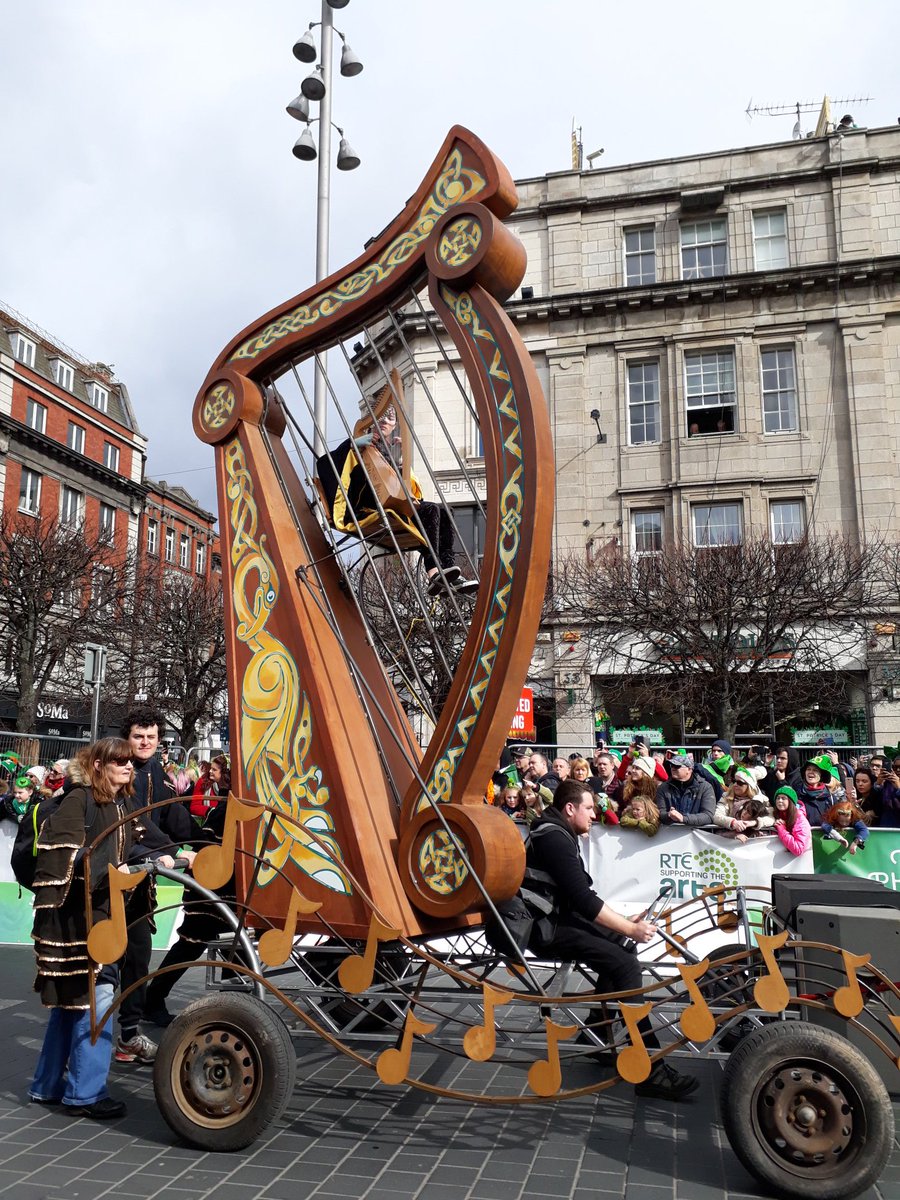 CByrneGreen's tweet photo. That was a pretty magic #PaddysDay with front row seats at the parade thanks to @DubCityCouncil, a stroll thru a #carfree City to the Festival Village (human Pac Man!) &amp; a visit to the magnificent #Eamondoyle show in @RHAGallery. Thanks @stpatricksfest for another great weekend. https://t.co/vFOIHhj1ac