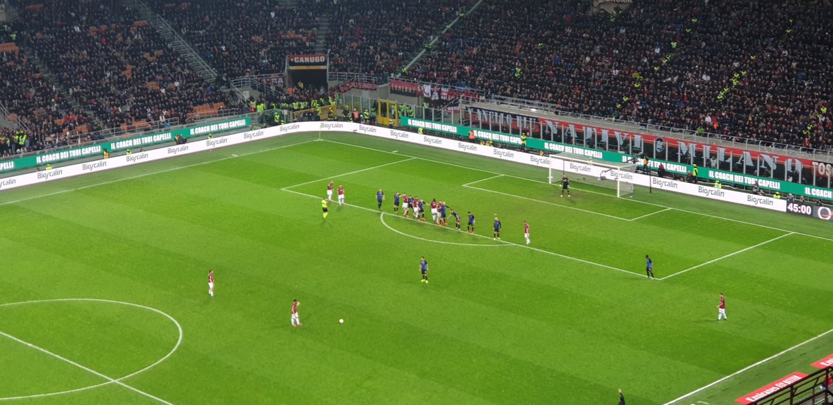 miguelinho2910's tweet photo. Game 75. @acmilan 2-3 @Inter. A childhood dream come true, visiting the San Siro for Derby della Madonnina. Frantic game full of incident, poor officiating and a booming atmosphere. Everything I imagined and more 😍 #groundhopping https://t.co/0RiIpLPFMS