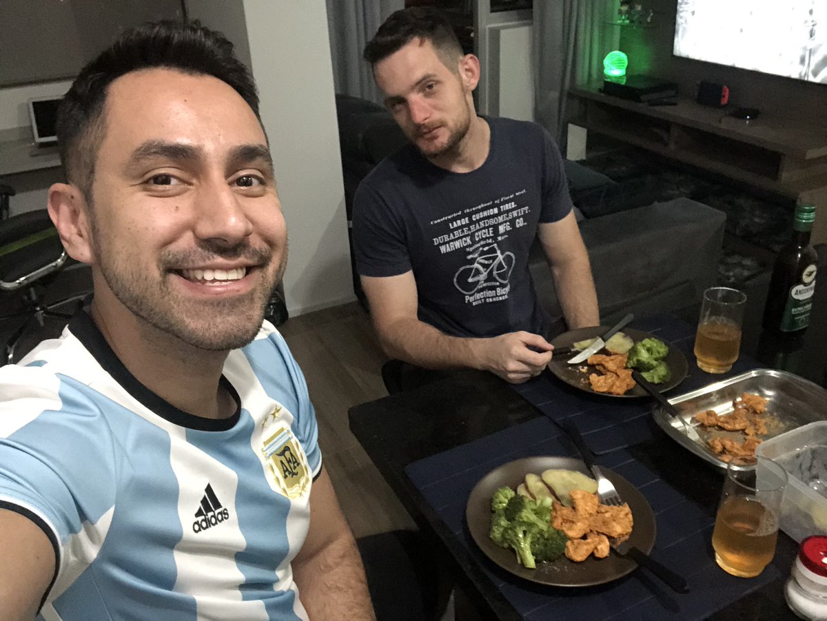 diegopeixotinho's tweet photo. Frango com tempero tandoori ❤️ #lifewithhim #foodtryout https://t.co/rvSJhy51iM