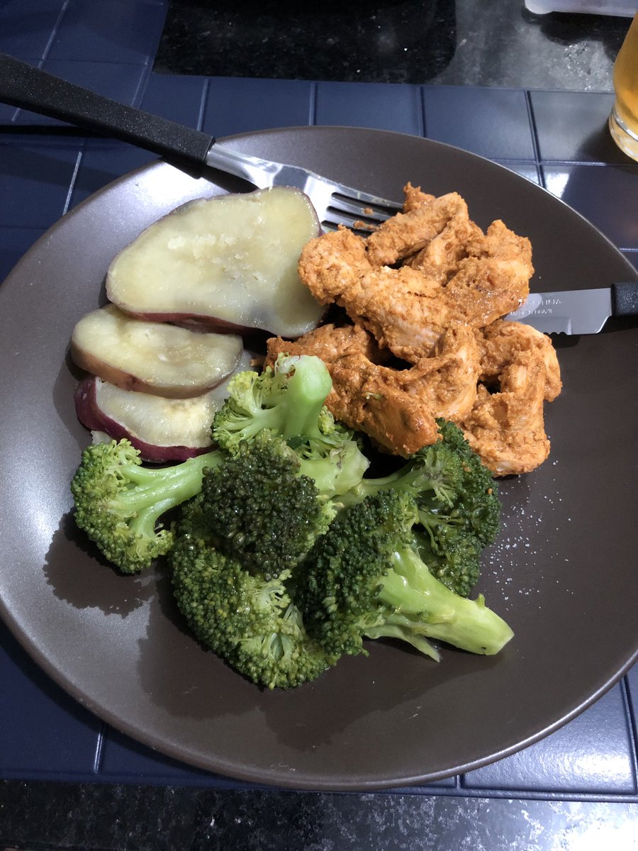 diegopeixotinho's tweet photo. Frango com tempero tandoori ❤️ #lifewithhim #foodtryout https://t.co/rvSJhy51iM