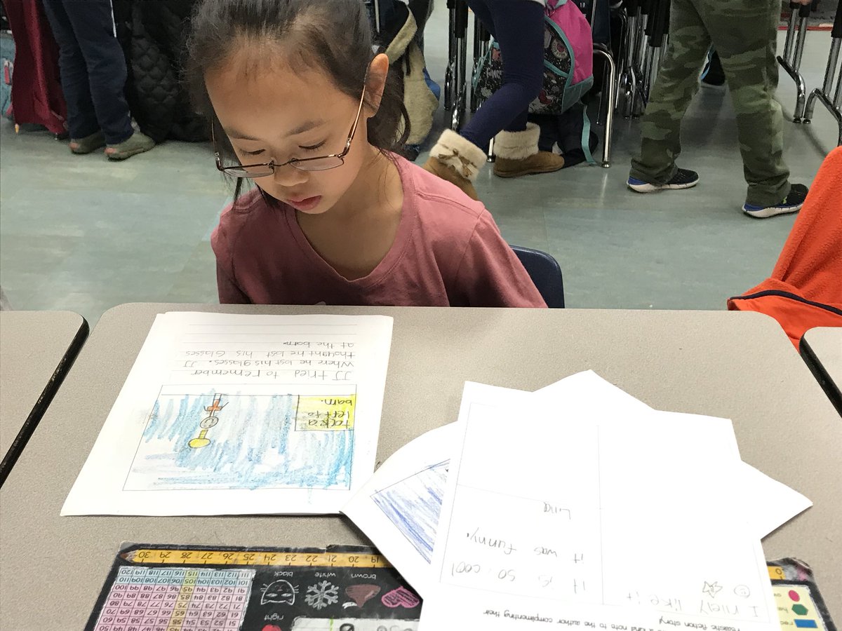 MsSubhi2ndGrade's tweet photo. Writing compliments to our fellow authors is our favorite part of the writing celebration! @BraddockEsaap @BraddockElem https://t.co/k0rt4uZvW9