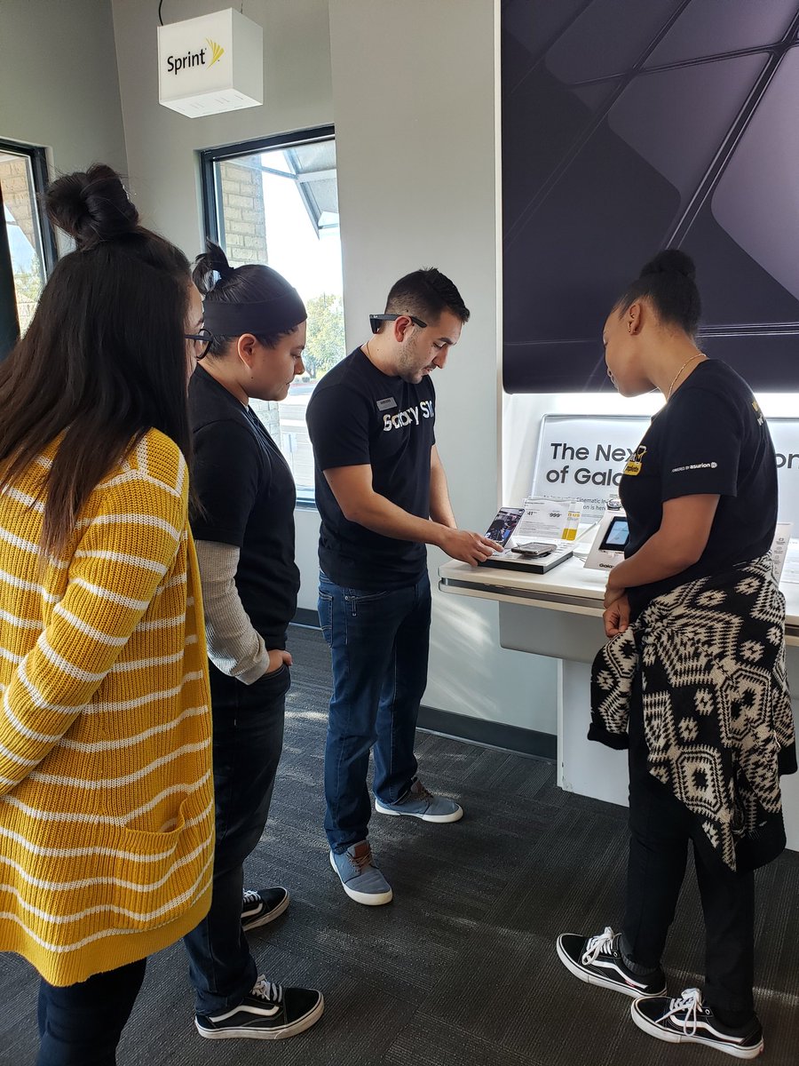 samsungjulz's tweet photo. Got a chance to get in some good trainings with the Sprint team up at Gateway.
#LaunchS10Knowledge @npado04 https://t.co/8GP5Po9mE8