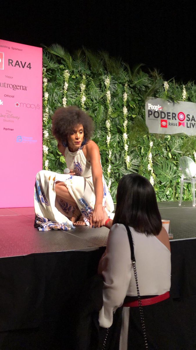 JeimyOsorio's tweet image. Gracias. Gracias. Y un millón de gracias a todas las personas que nos acompañaron ayer en #PoderosasLive. Por su apoyo, por su cariño, por sus atenciones, gracias! 🙏🏾 #25Poderosas 
Fotos: @LosAmorososMx