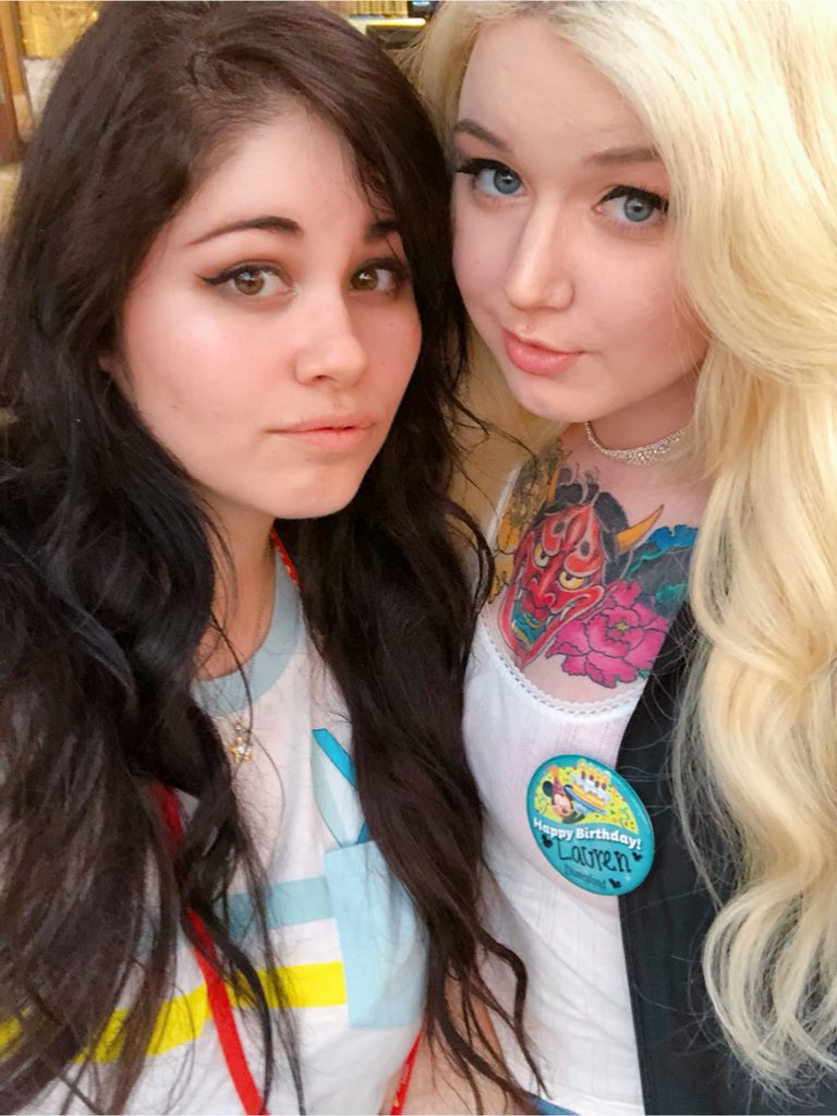 GummyOctopus's tweet photo. #DisneyBitches https://t.co/Z6LHkYmhyb