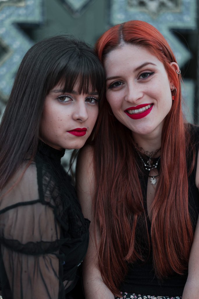 Meilwe's tweet photo. ¡Hula chicos! Mirad qué preciosidad de amiga tengo dios mioooooooooooo 🤩🤩🤩 Por cierto, está participando en un concurso, si podéis ayudarla dadle like a este vídeo de YouTube: https://t.co/A4qc78dE0b (y de paso la bicheais) Buenas noches a todos ✨✨✨ https://t.co/5wkkUh7rZJ