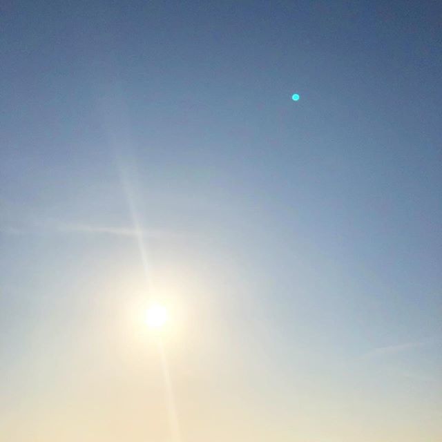 3.18 ☀️
.
sunny day
.
.
#landscape #sky #skyscape
.
#nature_brilliance #rsa_minimal #minimalism_world #minimalexperience #majestic_minimal
.
#空 #朝空 #写真好きな人と繋がりたい #誰かに見せたい風景 #朝活 ift.tt/2HDERt4