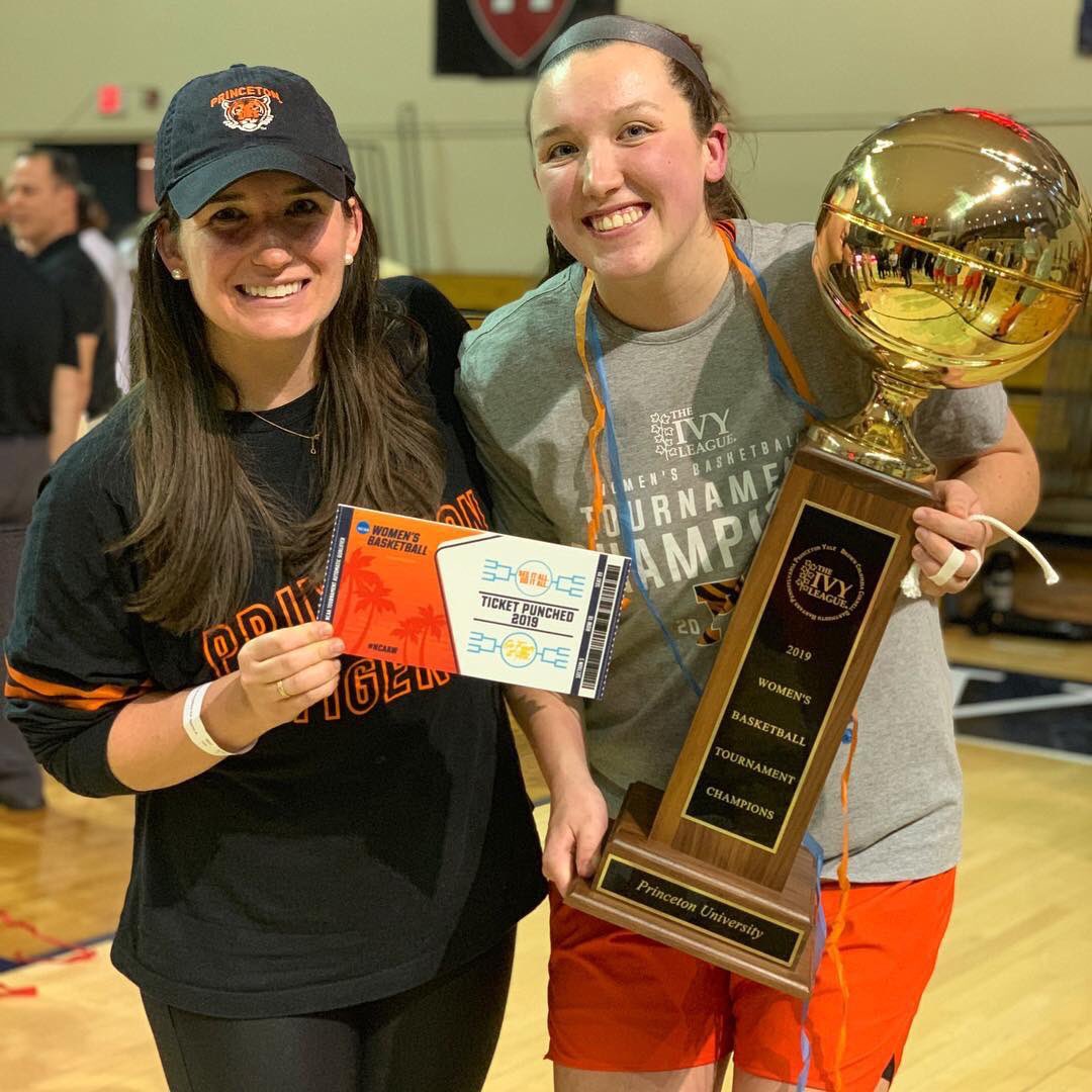 EHSHoops_Girls's tweet photo. Congrats to Lexi Weger ‘18 and the @PrincetonWBB Tigers on their 2019 regular season AND @IvyLeague titles! We can’t wait to cheer you guys on in THE BIG DANCE. 🏀🏆💃🏻#ehshoops #episcopalva https://t.co/xCdPeoTRnz