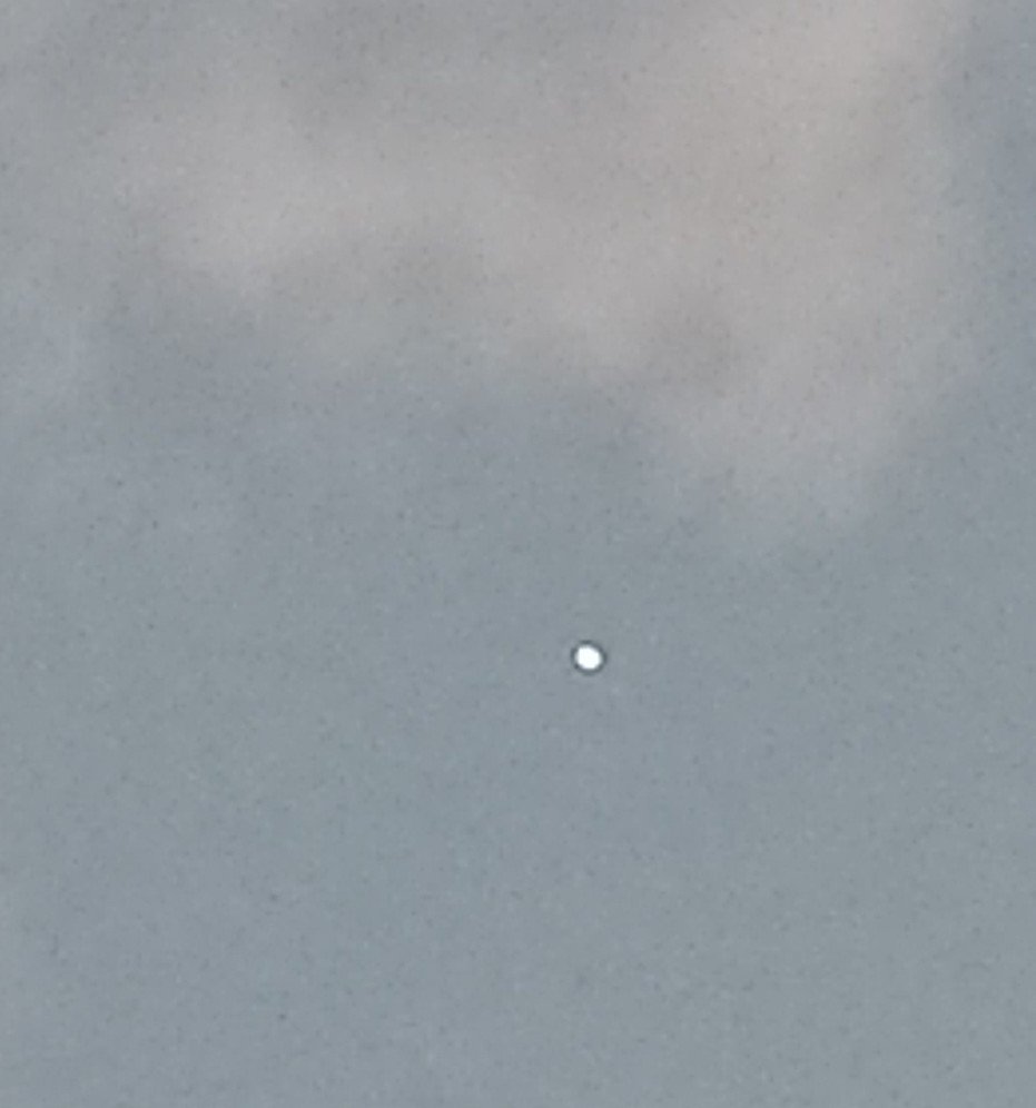 LeoPupiales's tweet image. El globo aerostático HBAL524 del  #ProjectLoon de Google que lleva internet a zonas apartadas, sobre el cielo de Popayán. @GaboNachoB