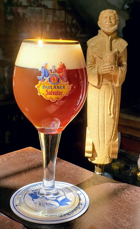 #Nockherberg <a href="/zumschneider/">Zum Schneider</a> with #Paulaner Salvator