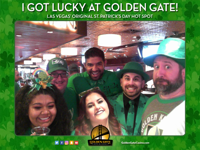 TolinTHEHAWK's tweet photo. Hi! Larry!
@goldengatevegas #TheLasVegasOriginal #Vegas #GoldenGateHotelCasino #TheGate #Selfie https://t.co/f9sX3vCiXd