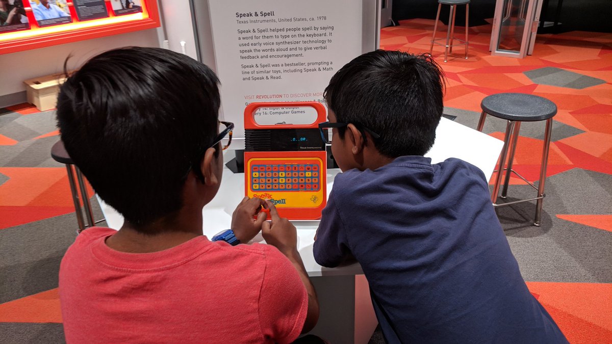 hematogones's tweet image. At the awesome @ComputerHistory museum where my kids got to try out the &quot;original&quot; tablet for kids...

Hours of fun? Maybe not, but sure brings back memories.

#dadtech #notpathology