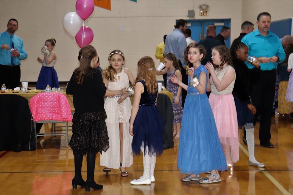 knights_mighty's tweet photo. NWMKS 2019 Daddy/Daughter Dance!! We had such a great time!! https://t.co/Xc4SEO73Xw