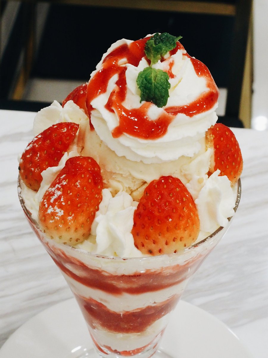 GINGUN ชอบกินขนมฮับ 🥺 tweet media