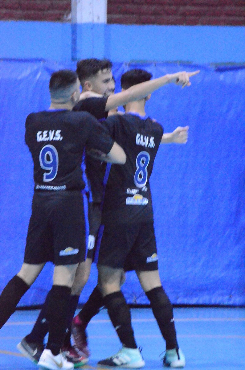 gevsfutsal's tweet photo. #3radiv @GEVSFUTSAL 4 #Pacificofutsal 1 #imagenes fecha 1 @afa https://t.co/9P9xxyR2gO