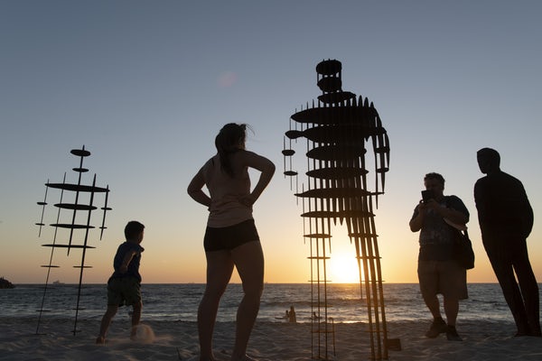 Captured a special moment during #sxscottesloe19? There's still time to enter our #sxsmoments competition! Entries close at 11:59pm (AWST) tonight! bit.ly/SxSMomentsCott…

Image: April Pine 'Shifting Horizons', Sculpture by the Sea, Cottesloe 2019. Photo: David Dare Parker.