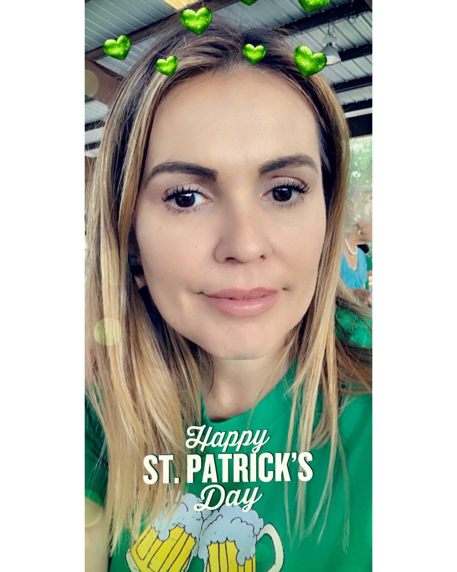Mayra2809's tweet photo. #StPatrickDay 🍀🍻💃🏻 https://t.co/SQxwJyBp5o