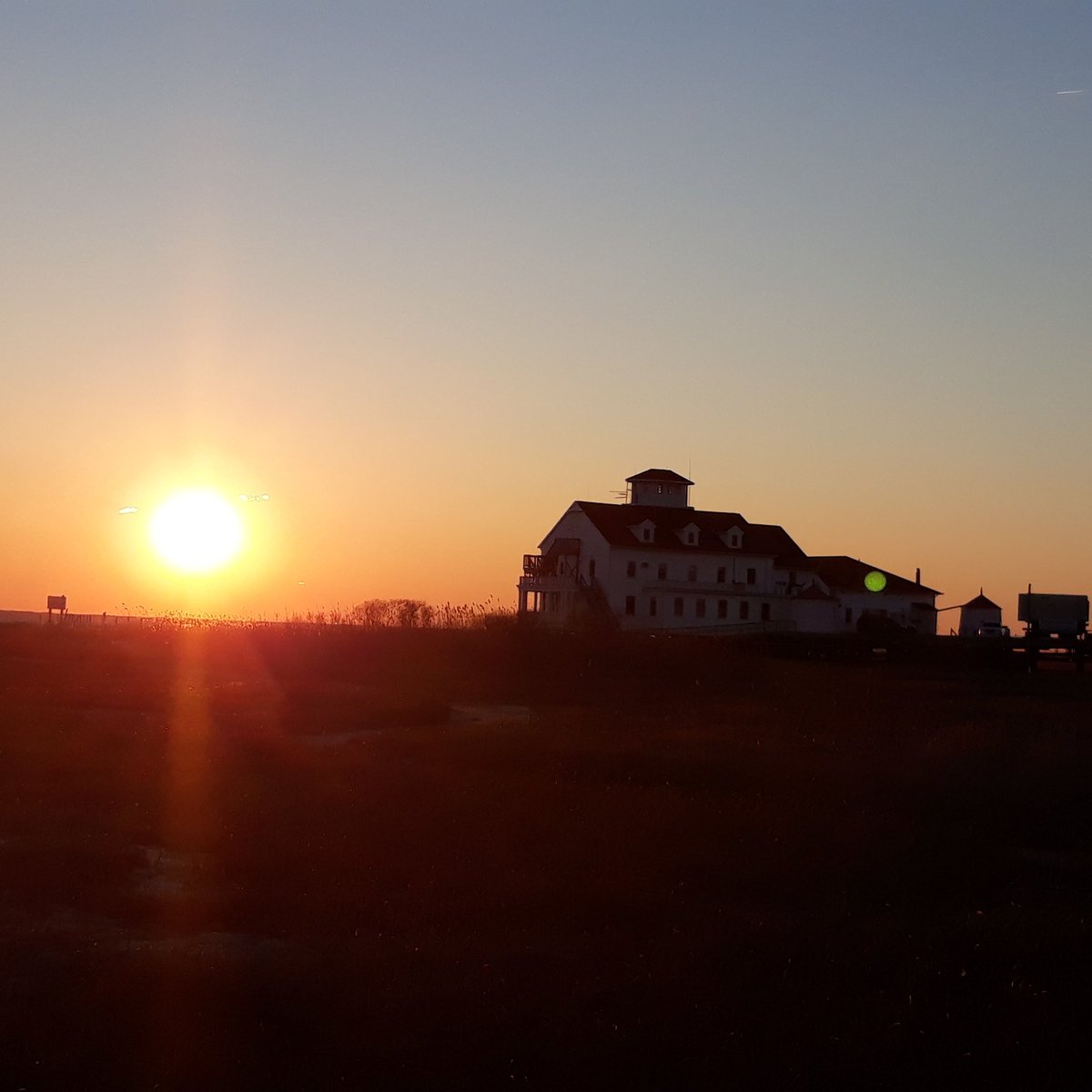 ReelMaxLife's tweet photo. Sunset from 7 bridges in little egg harbor picture taken by @Dmanextreme https://t.co/xaMPtiYvd3