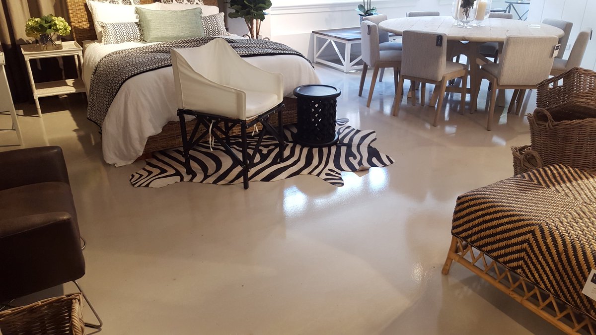 Resfloorco's tweet photo. Retail floor, cementitious topping, clear polyurethane https://t.co/Bz5J3N92yA