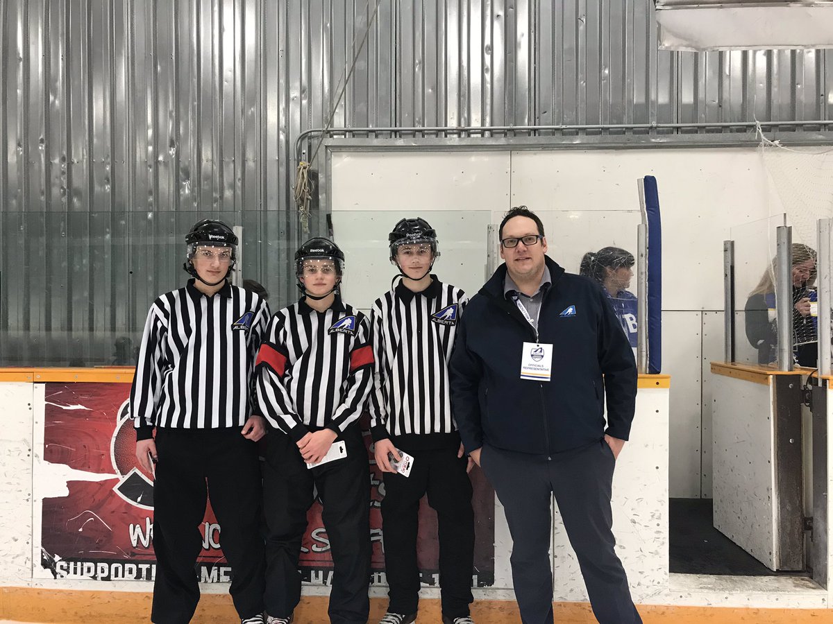 Had an amazing time mentoring and supervising young officials in the Atom Female Provincials in <a href="/medicinehatcity/">City of Medicine Hat</a> The officiating was great throughout the whole weekend. Great job! <a href="/HockeyAlberta/">Hockey Alberta</a> <a href="/Southzonerefs/">SROC</a> Thanks to <a href="/Rideout151/">Rideout15</a> for being the RIC.