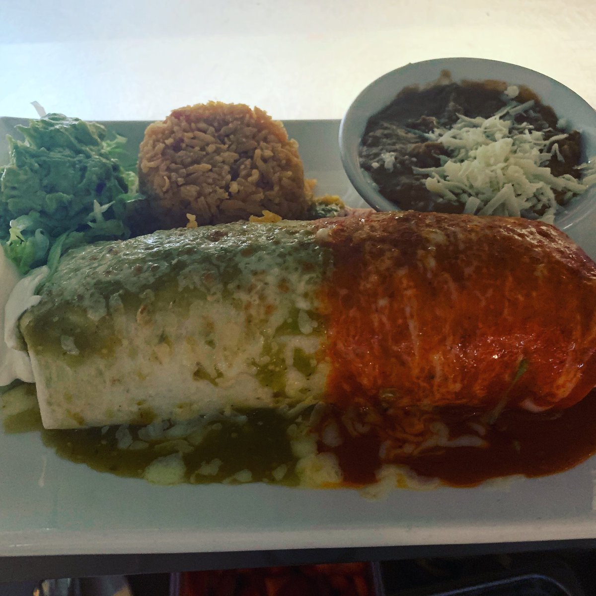 Pineapple_Cafe's tweet photo. Today’s top seller El burrito loco https://t.co/mlV41Vq9hu