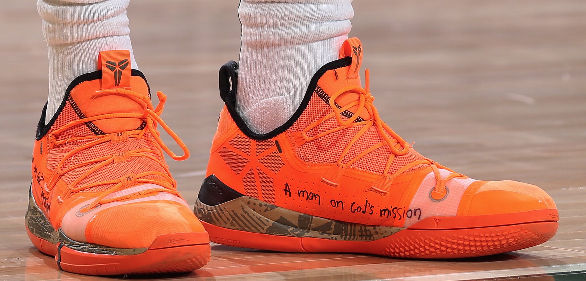 Giannis hotsell orange kobes