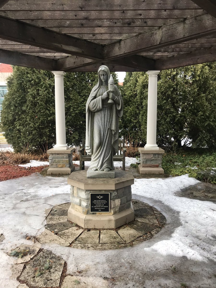 m_rosas3's tweet photo. One of the most beautiful spots on campus is where St. Clare of Assisi can be found. #csubbb203_spr19 https://t.co/z5ik5K19NP