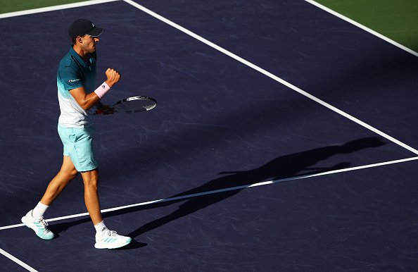 Dominic Thiem wins the first ATP Masters 1000 of his career in Indian Wells, beating Roger Federer in a great final, 3-6, 6-3, 7-5.

What a moment for Domi.

[getty]