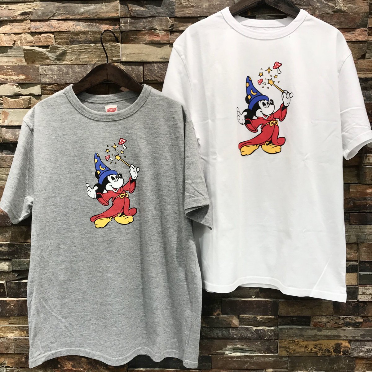 MSPC_NAGOYA's tweet photo. 【TSPTR】19SS
TSPTRより、新作アイテムが入荷致ししました。
PEANUTSキャラクターがプリントされたアイテムに加え、ミッキーマウスのプリントTEE等もございます。
薄着になるこれからの季節、かわいいキャラクターアイテムはいかがでしょうか。
#MSPC
#TSPTR
#PEANUTS
#PARCO
#名古屋パルコ https://t.co/RzFIVlB94Y